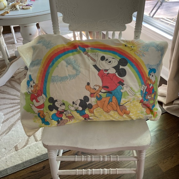 Vintage 80's Disney Mickey Rainbow Standard Pillowcase - Picture 9 of 9